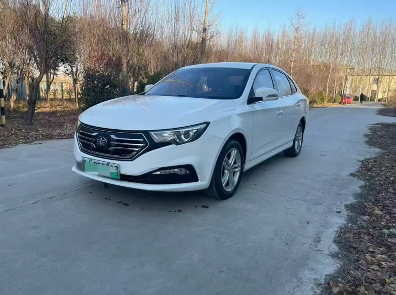 奔腾B30 正面外观三