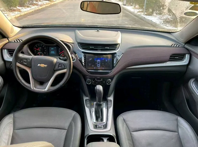 雪佛兰迈锐宝 内饰前排