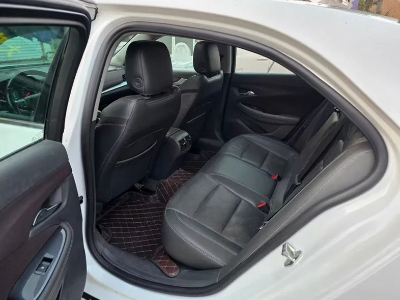 雪佛兰迈锐宝 内饰前排