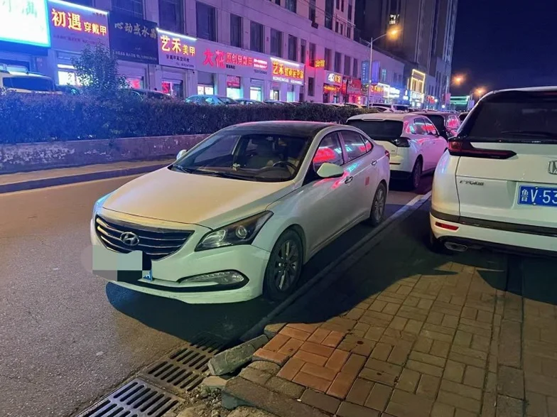 现代名图 正面外观二