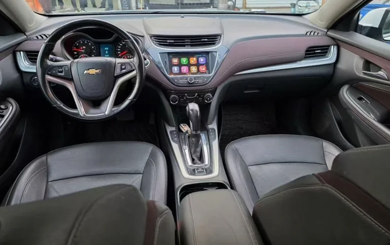 雪佛兰迈锐宝 后面外观一