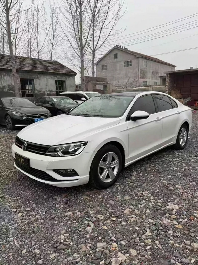 大众凌渡 正面外观三