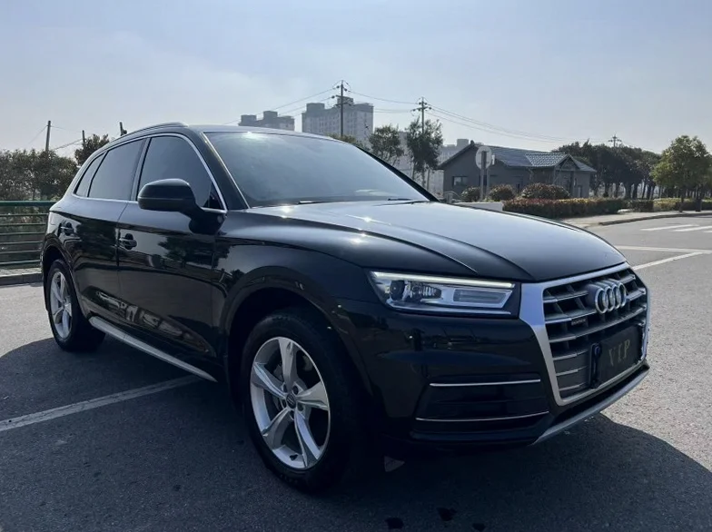 奥迪Q5 正面外观三