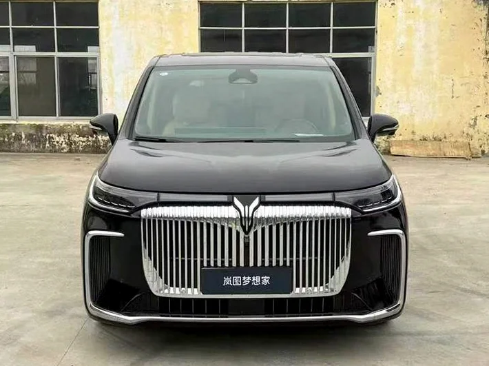 26年岚图梦想家PHEV双电机四驱卓越鲲鹏版