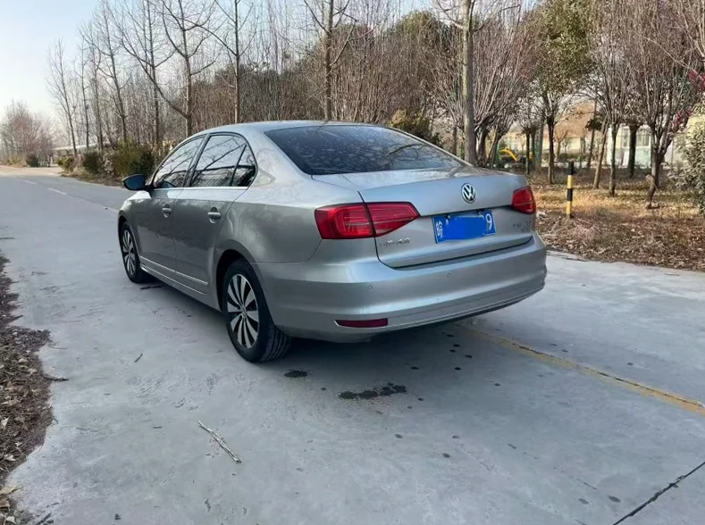 大众速腾 内饰前排