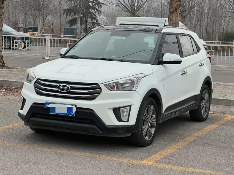 现代ix25 正面外观三