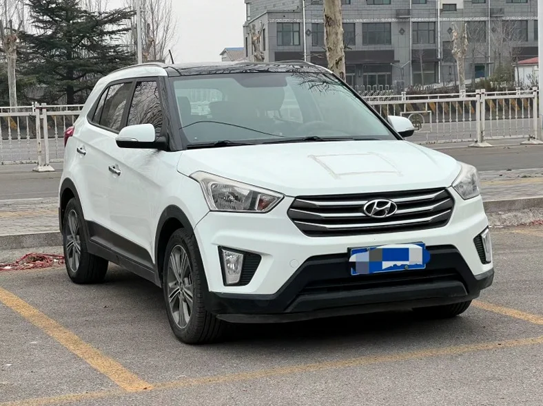 现代ix25 正面外观二