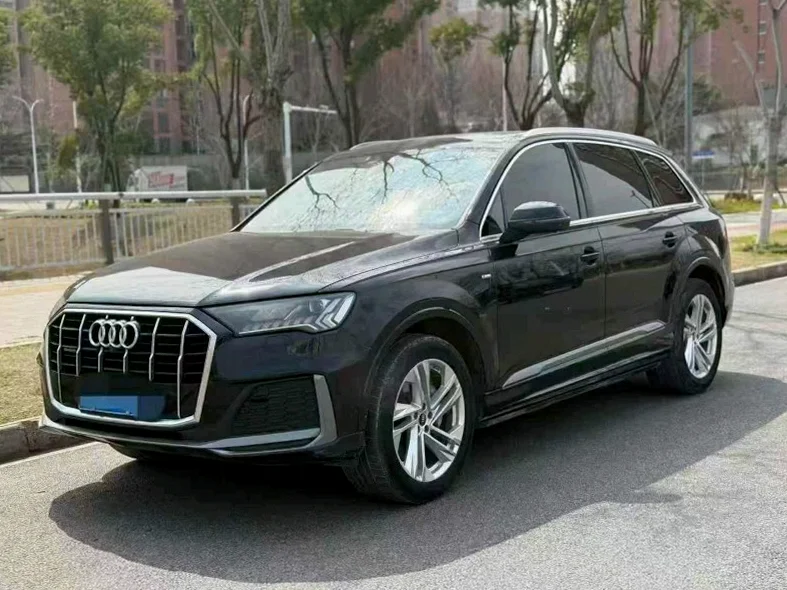 奥迪Q7 正面外观二
