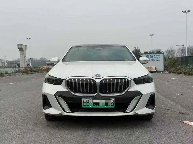 24年宝马i5 M运动套装