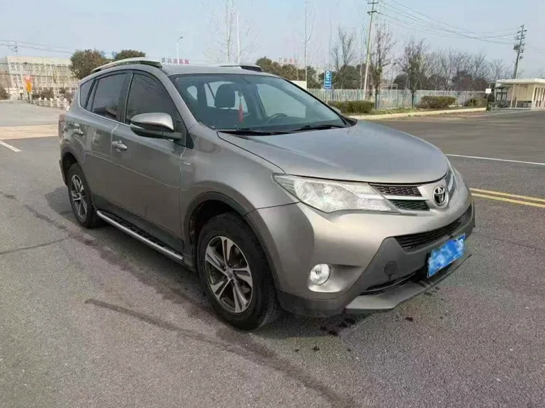 丰田RAV4 正面外观三