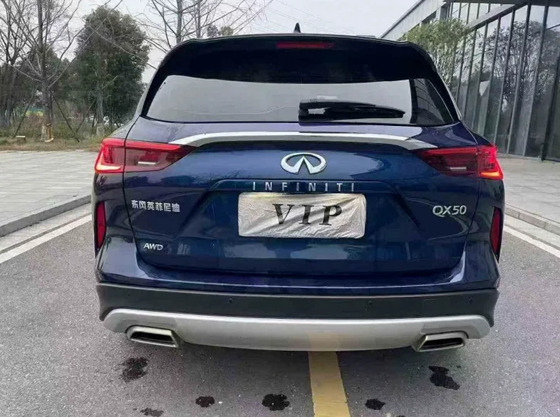英菲尼迪QX50 内饰后排