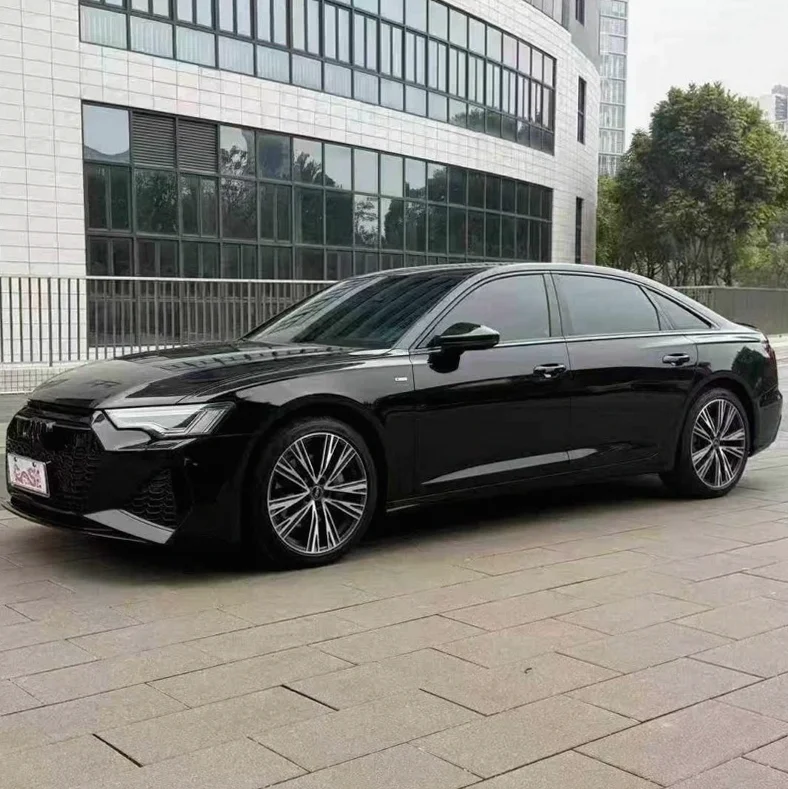 奥迪A6L 正面外观三