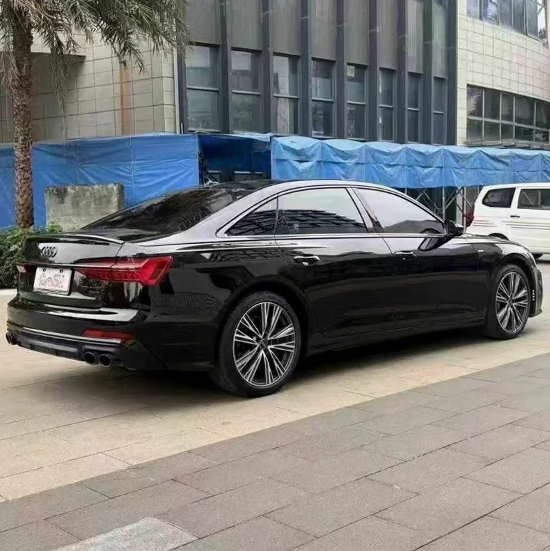 奥迪A6L 内饰前排