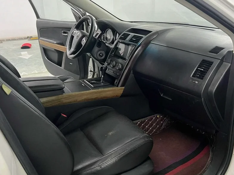 马自达CX-9 后面外观三