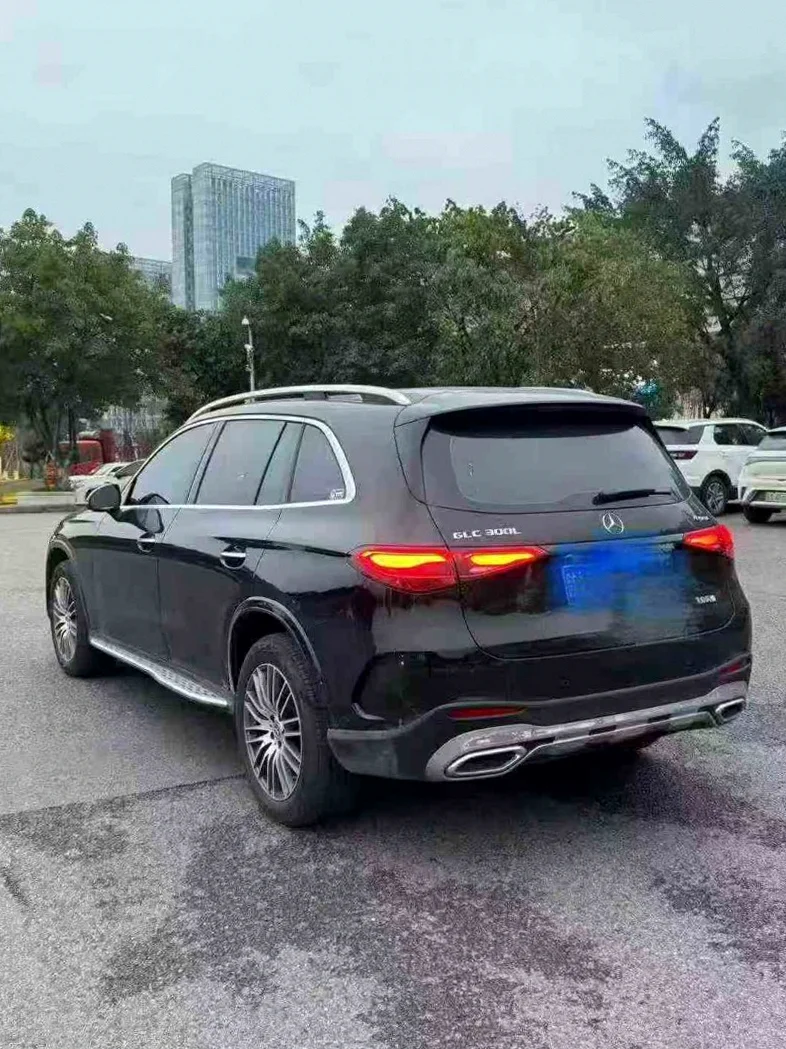 奔驰GLC 后面外观三