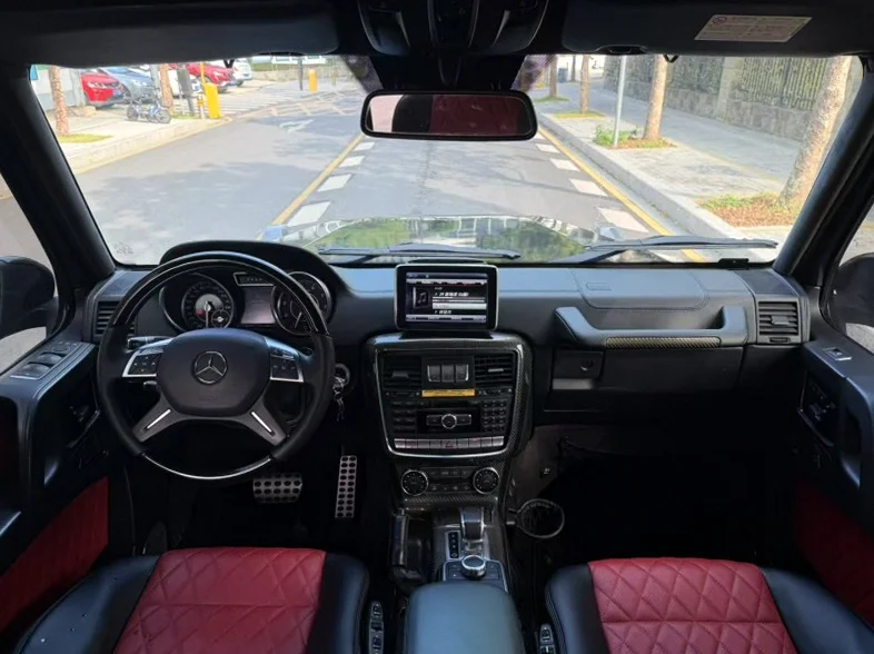 奔驰G 后面外观三