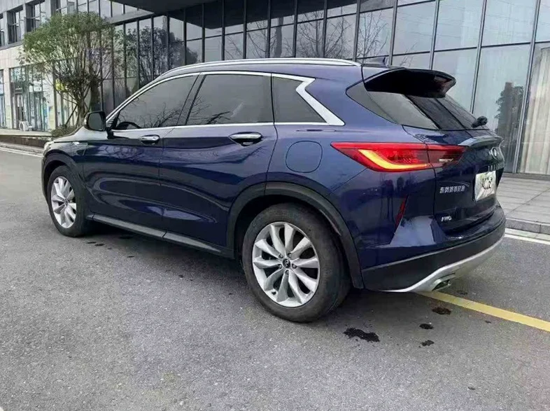 英菲尼迪QX50 内饰前排