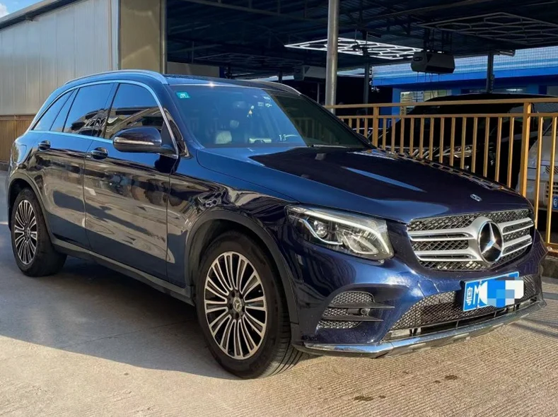 奔驰GLC 正面外观二