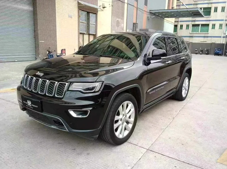 Jeep大切诺基 正面外观三