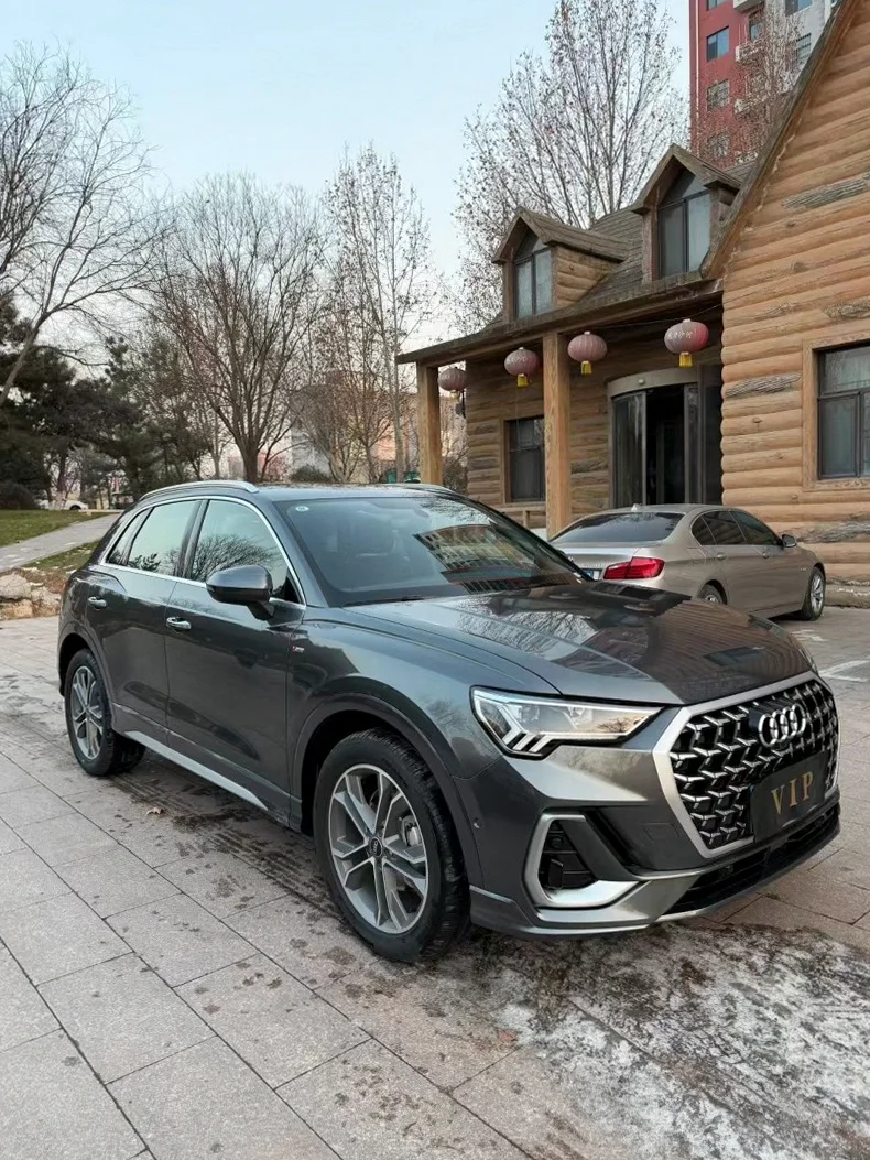 奥迪Q3 后面外观二