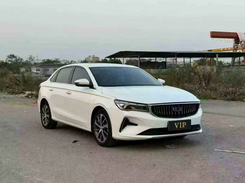 吉利帝豪 正面外观三