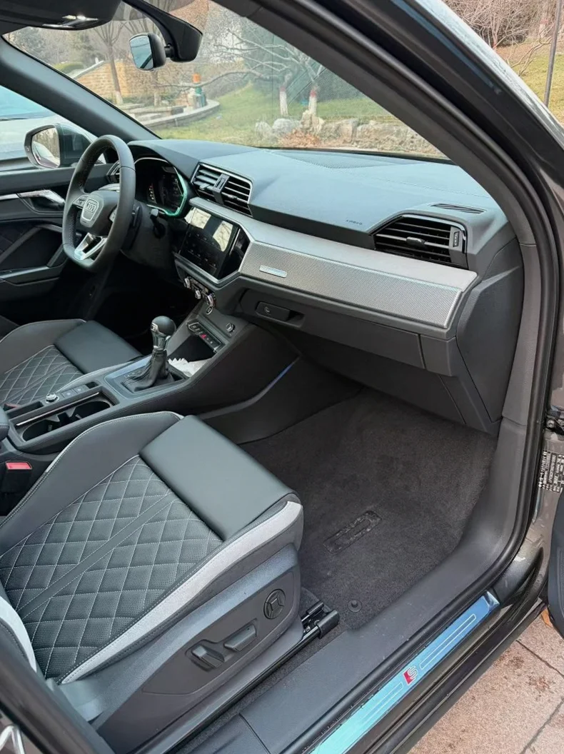 奥迪Q3 后面外观三