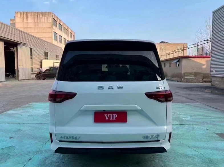 北汽制造王牌M7 驾驶室