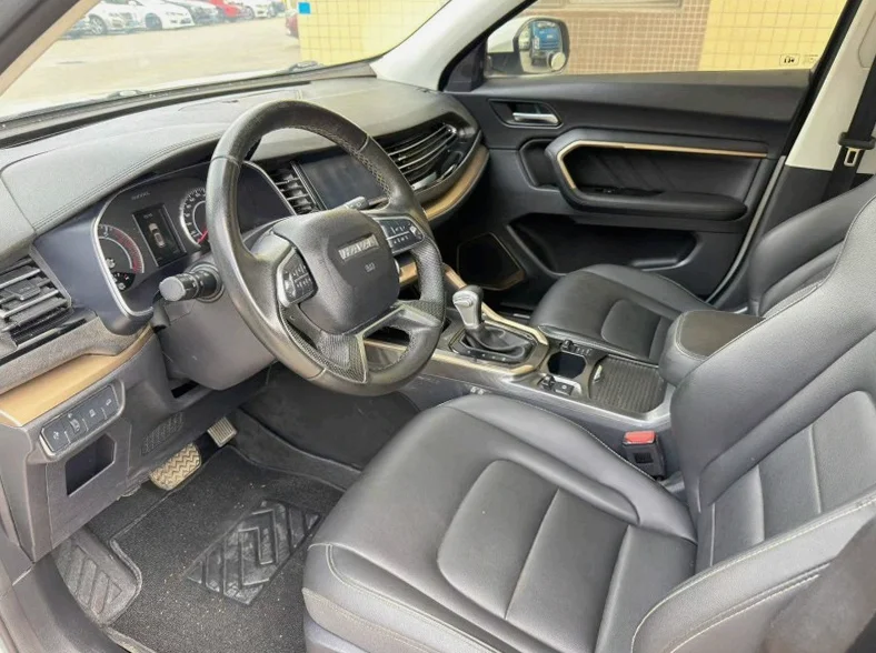 哈弗H6 后面外观三