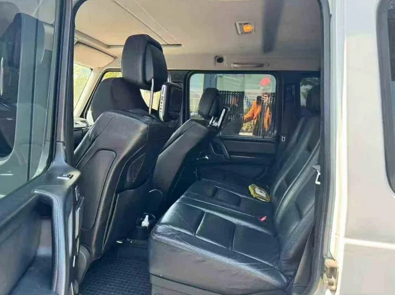 奔驰G 后面外观三