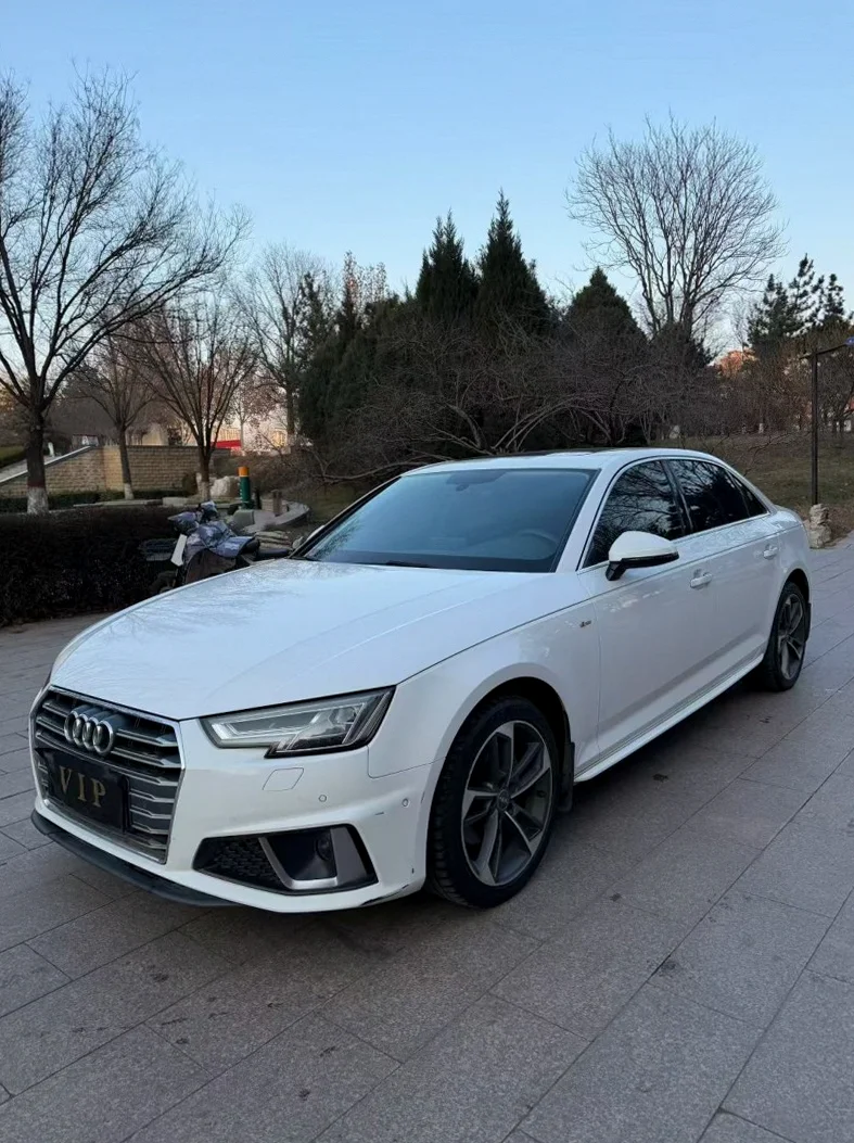 奥迪A4L 正面外观二