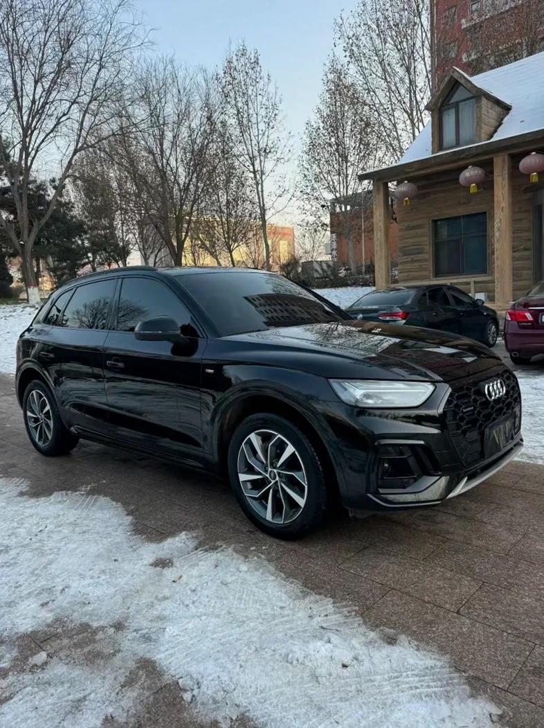 奥迪Q5 正面外观三