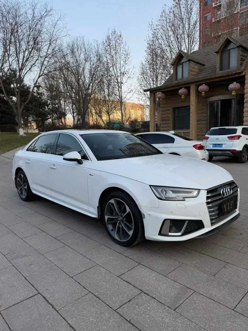 奥迪A4L 正面外观三