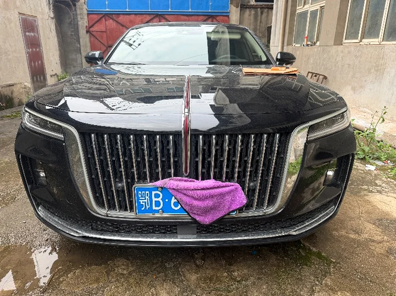 21年红旗H9 3.0T V6自动顶配