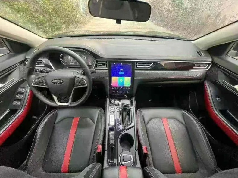 江淮A5 内饰后排