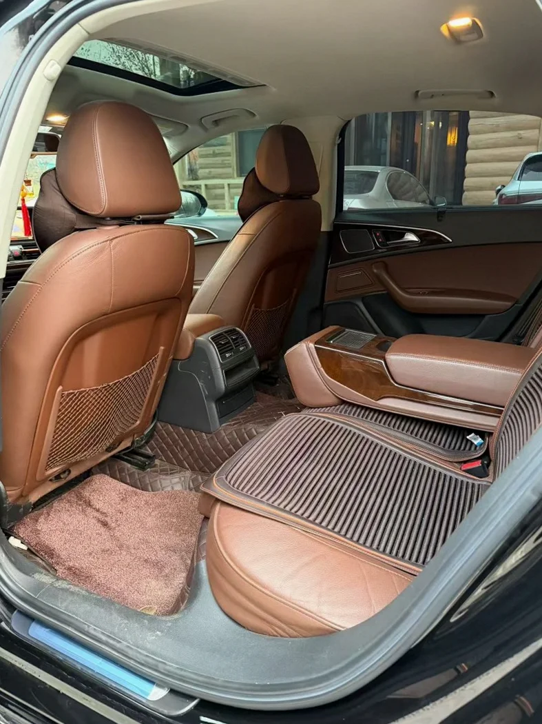 奥迪A6L 后面外观三