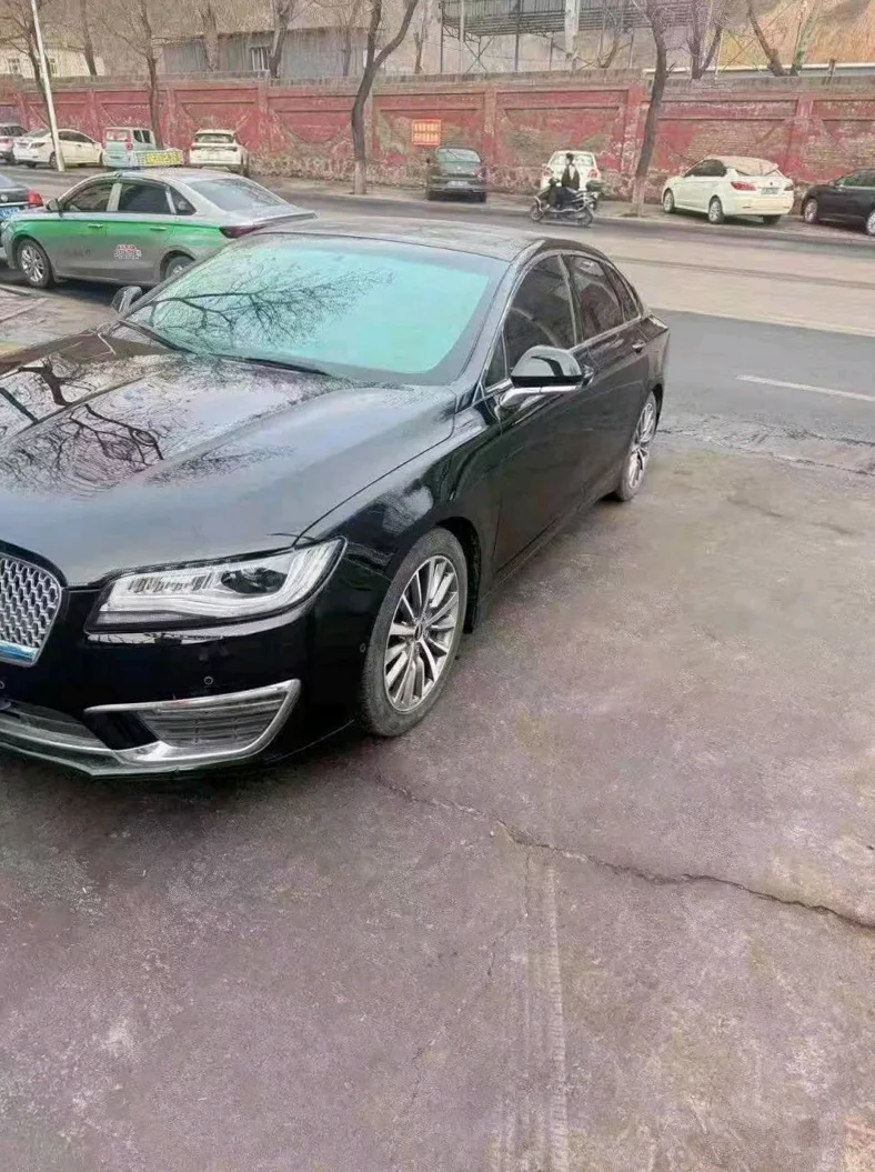 林肯MKZ 正面外观三