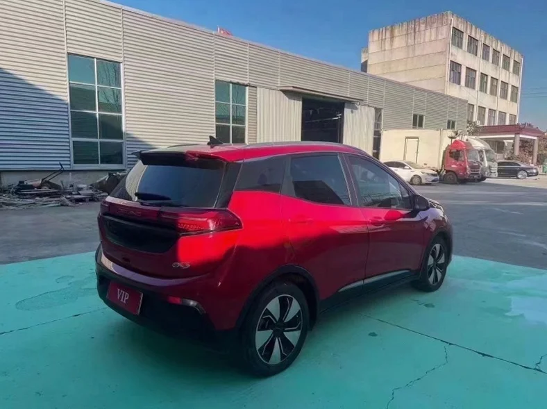 北汽新能源EX 内饰后排