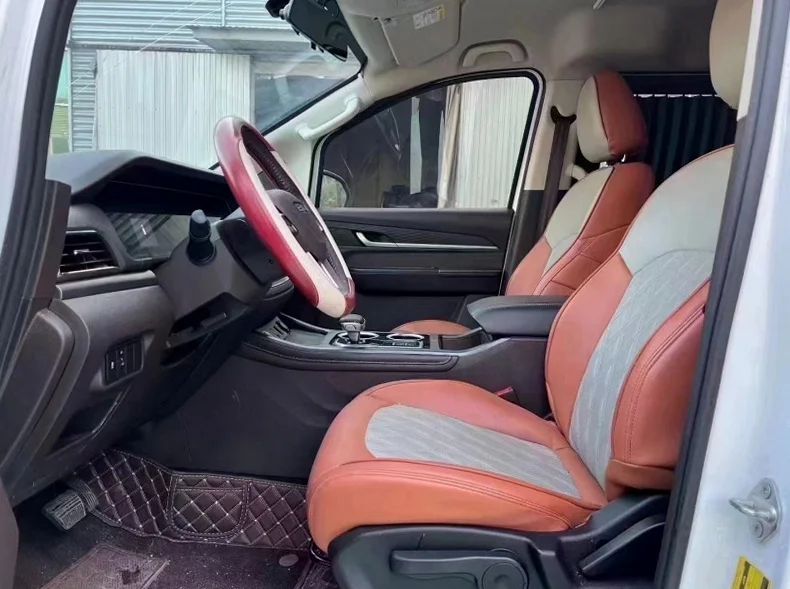 北汽制造王牌M7 后面外观三