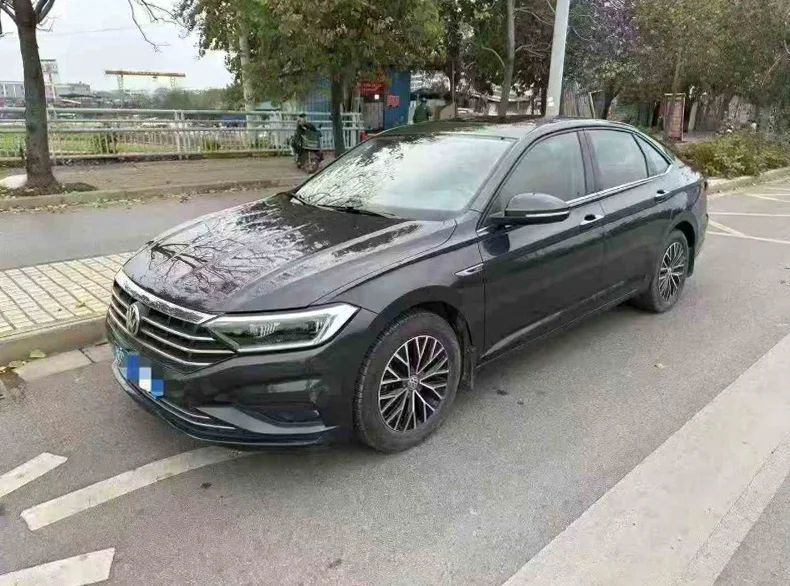 大众速腾 正面外观二