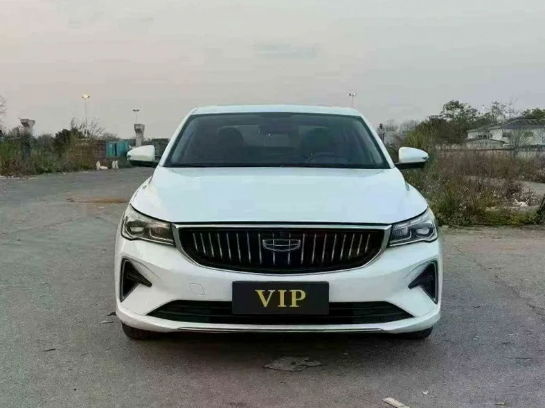 梧州2023年吉利帝豪大本车 正面外观一