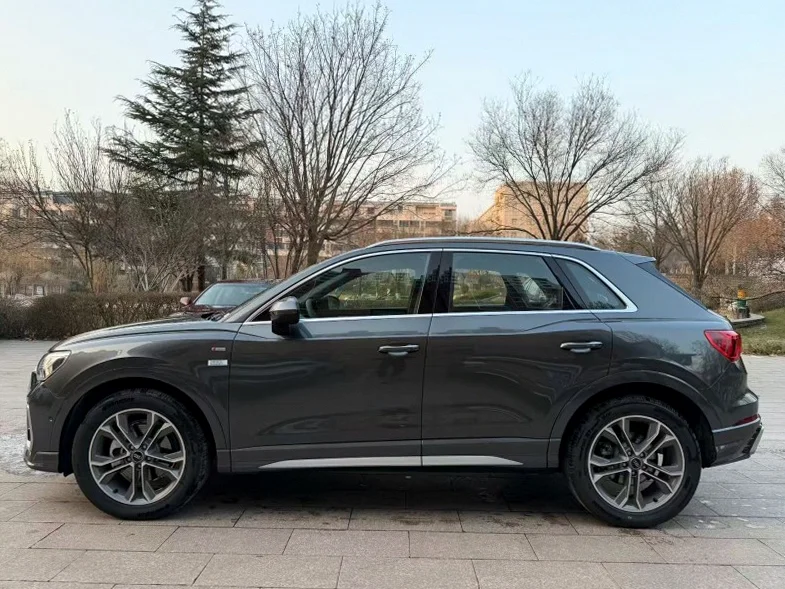 奥迪Q3 正面外观三