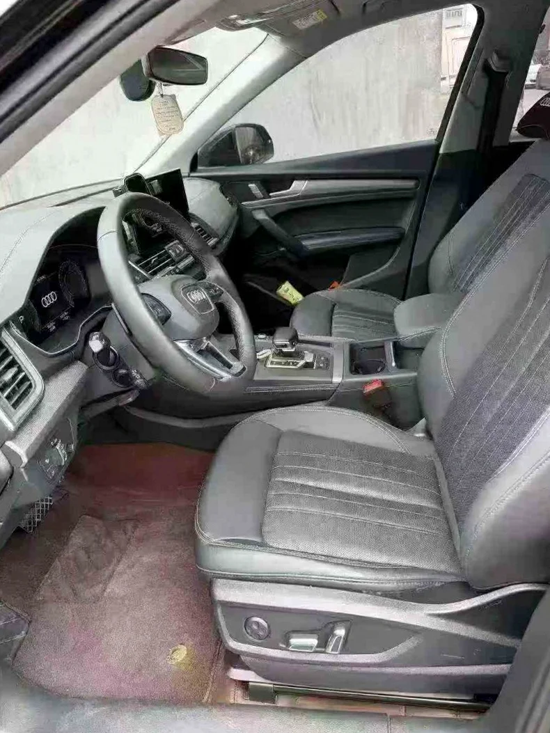 奥迪Q5 后面外观三