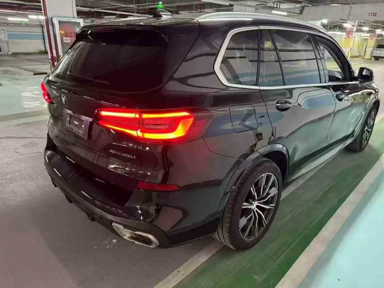 宝马X5 内饰前排