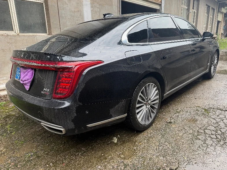 红旗H9 后面外观二