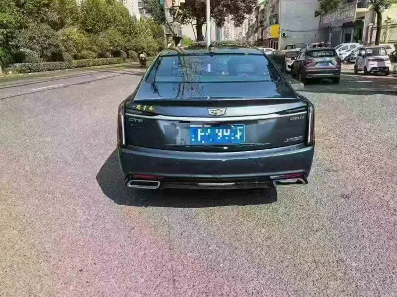 凯迪拉克CT6 内饰前排