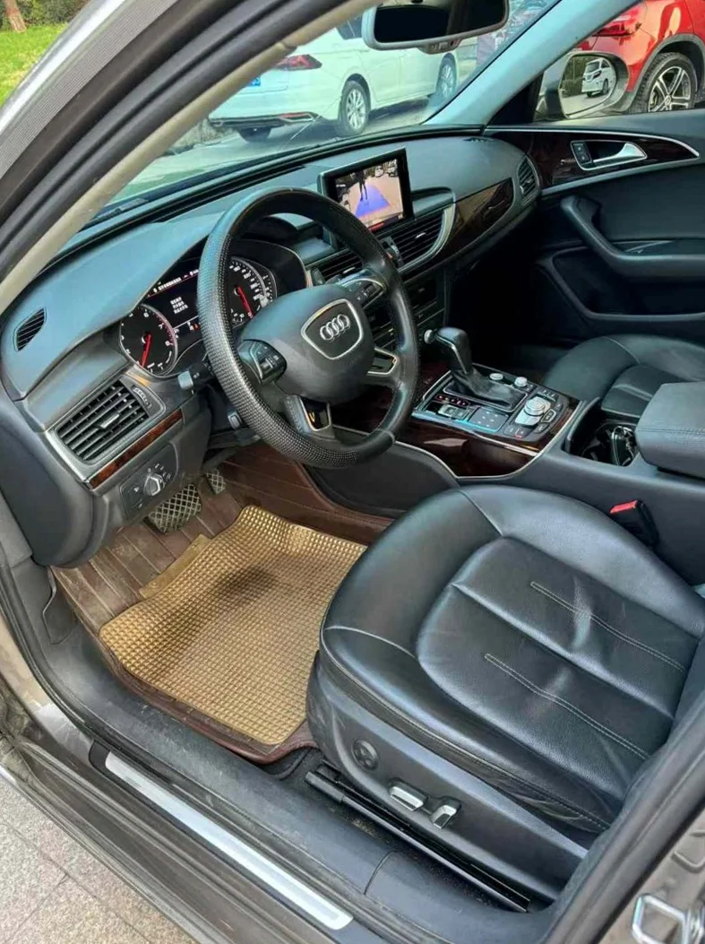 奥迪A6L 后面外观一