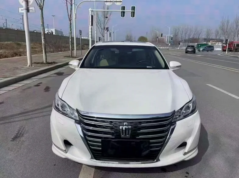 18年丰田皇冠2.0T高配