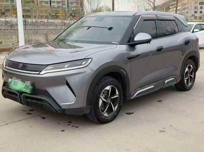 比亚迪元 正面外观二