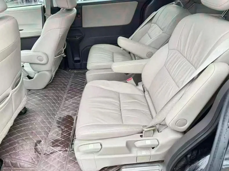 本田奥德赛 后面外观二