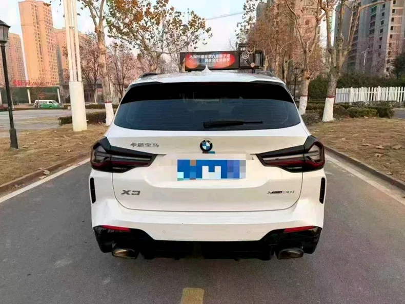 宝马X3 后面外观二